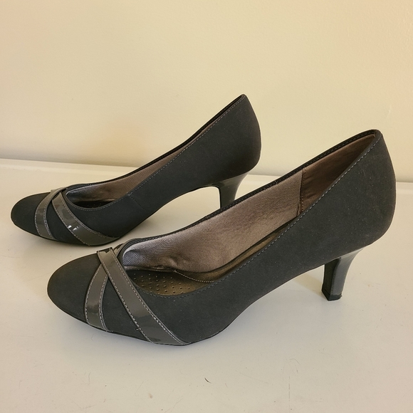 Lifestyle heels, dark Grey w patent leather accents, all man made, sz 9.5W - Picture 8 of 11